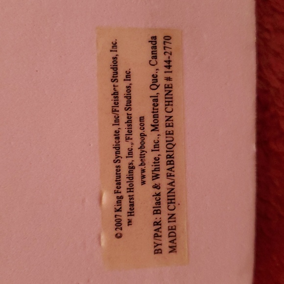 Betty Boop Brand New with tag attached Christmas Door Knocker - Picture 3 of 5